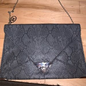 Mini purse, bigger wallet